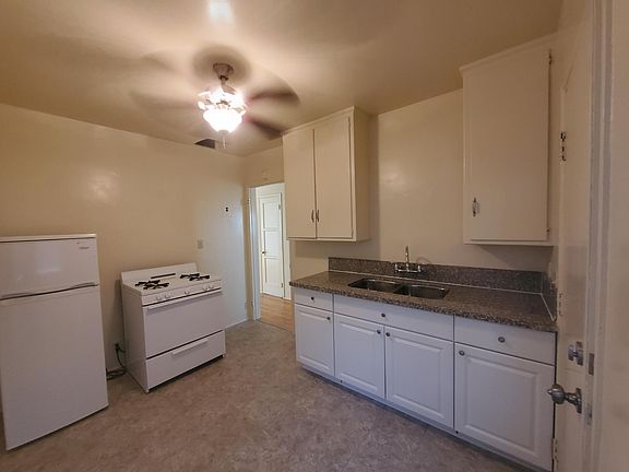 3rd image of 240 N Jackson St APT 3