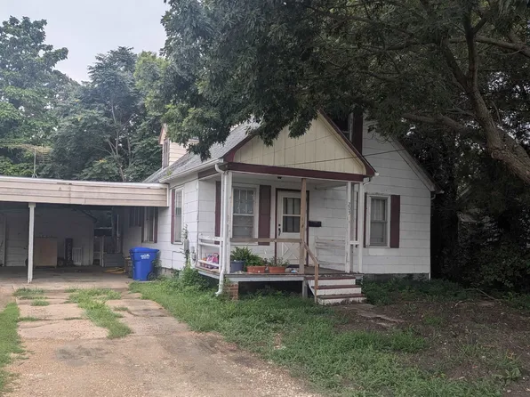 205 W Grand Ave, Hillsboro, KS 67063