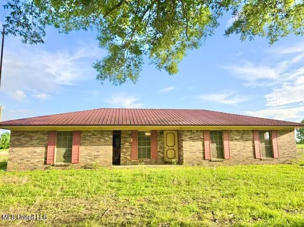 439 New Hope Rd, Mount Olive, MS 39119