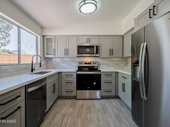 6956 N Galaxy Pl, Tucson, AZ 85741
