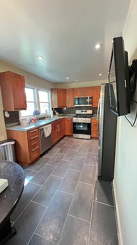 4816 Seminole Ave Photo 1
