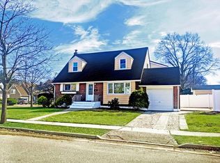 56 Butler Pl, Hempstead, NY 11550