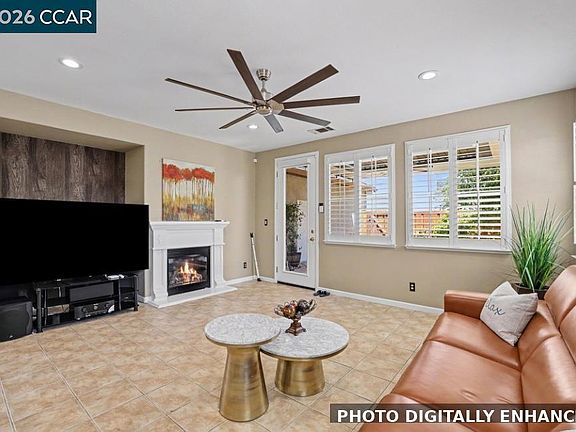 2nd image of 586 Dutch Elm Dr