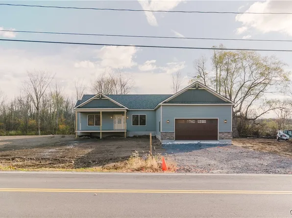 2139 Lake St, Sandy Creek, NY 13145