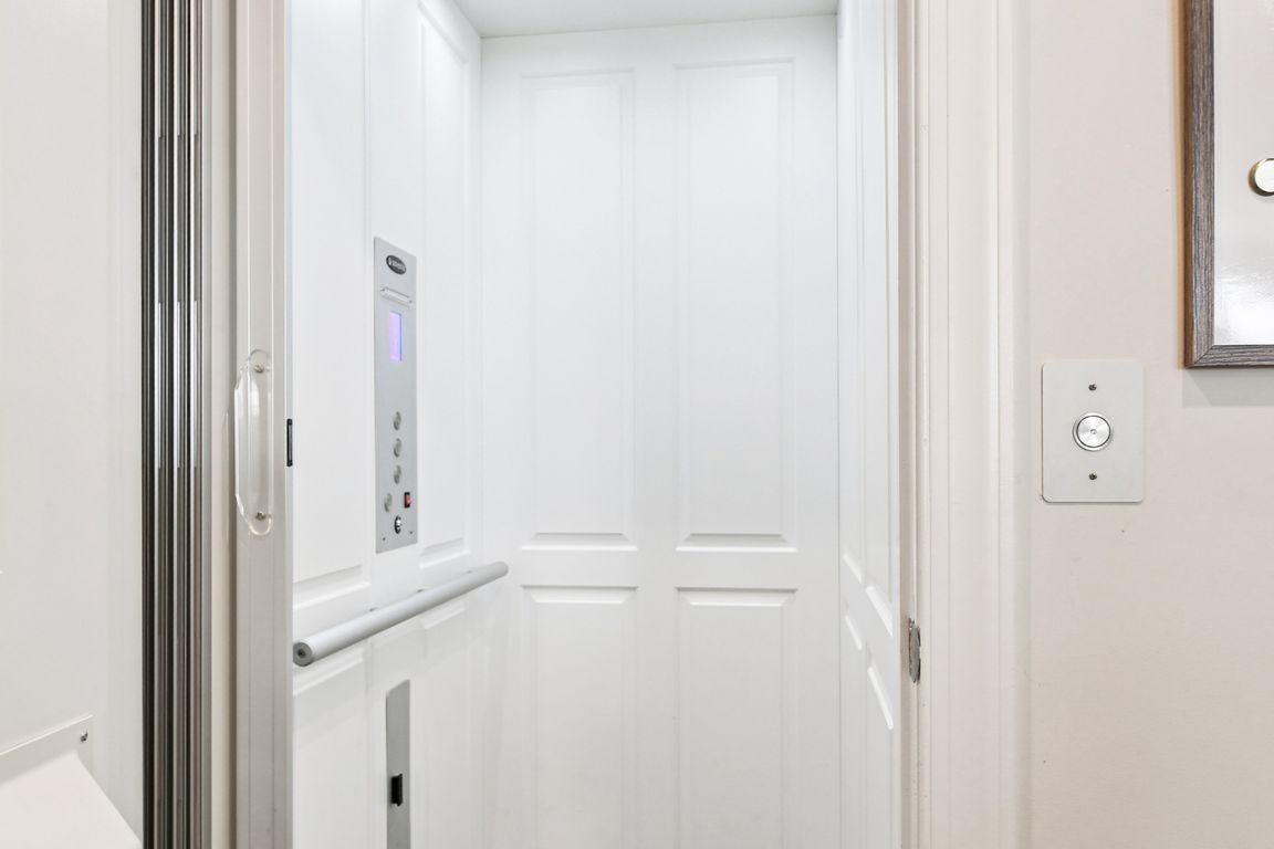 Macdonough Pl-S0907-019.jpg