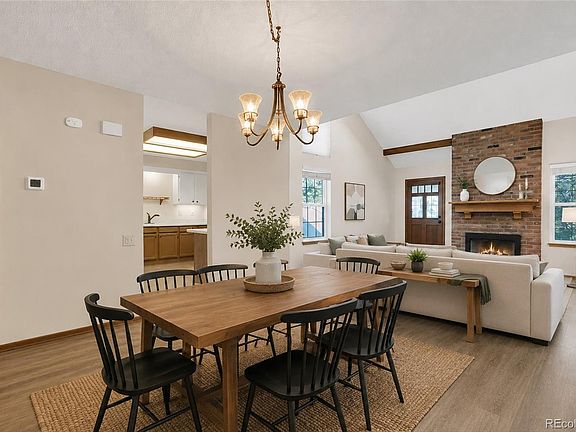 4th image of 3031 W Long Court #B