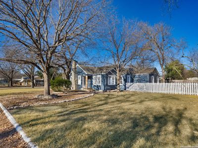 414 W Jefferson, Kerrville, TX, 78028