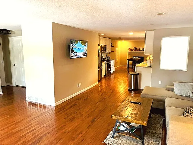 5501 W 68th Ave — Photo 4