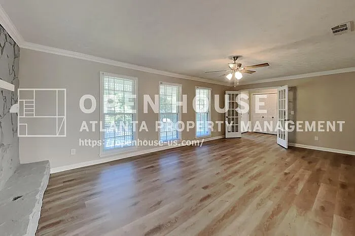 3 bed, 2.0 bath, 2681 sqft, $2,550 — Photo 4