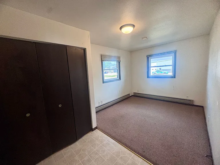 152-156 Kroncke Dr — Photo 5
