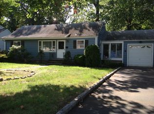 1 Albee Ln, Colonia, NJ 07067