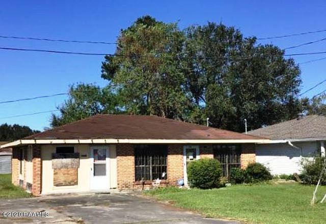 1st image of 2608 Phyllis Dr