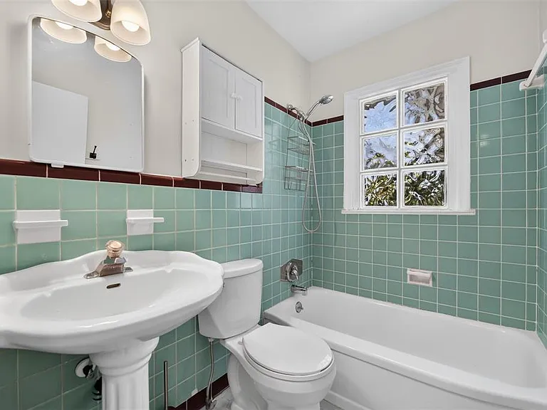 2732 Newark Way — Photo 21