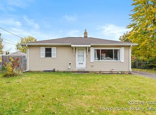 5748 Averill Ave SW, Wyoming, MI 49548