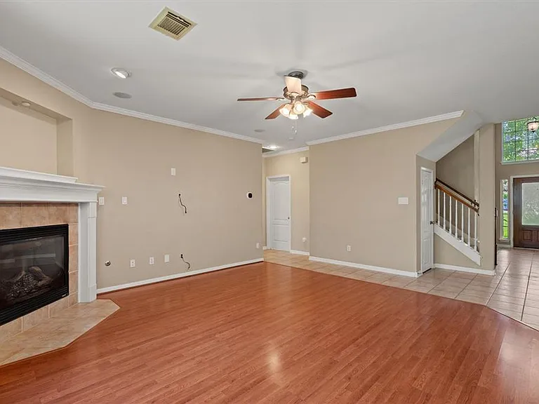 9013 Sautelle Ln — Photo 7