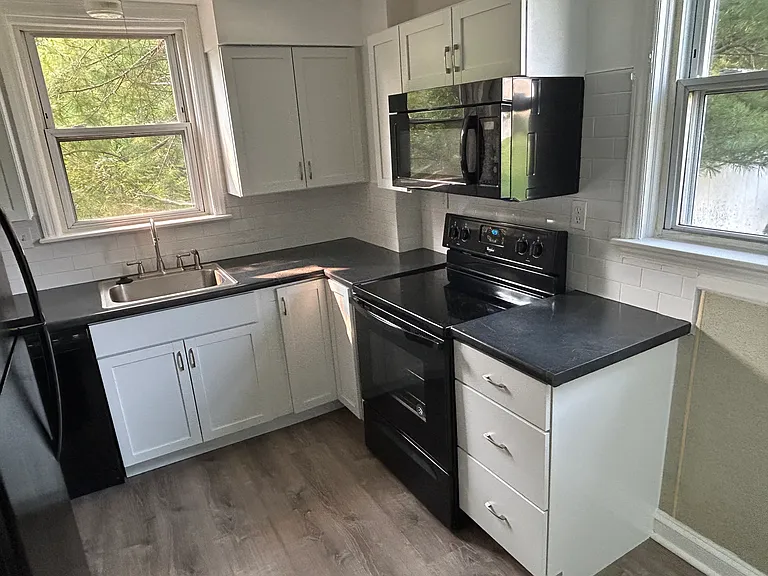 101 Sunset Dr — Photo 6
