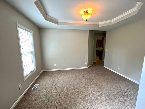 5th image of 1820 Carnation Dr
