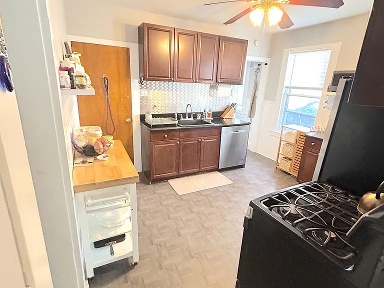 59 Morehouse St #1 — Photo 9