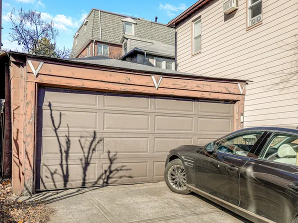 1692 52nd Street image 9 of 11