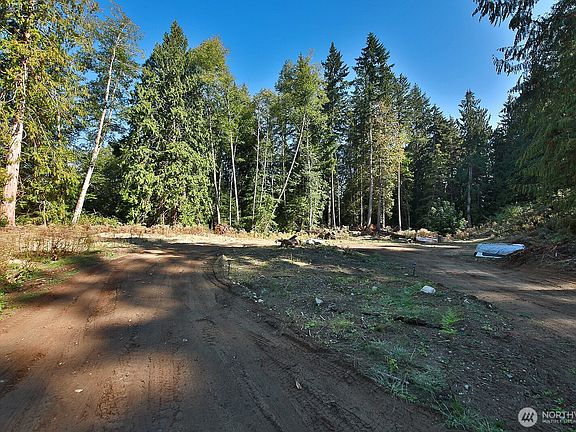3rd image of 4935 Helppie Lane