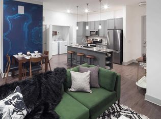 304 Main St, Houston, TX 77002