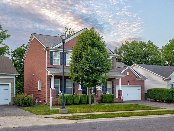 2nd image of 4556 Sawmill Pl
