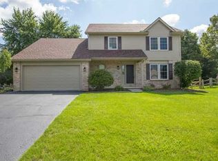 2265 Cedarwood Dr, Maumee, OH 43537