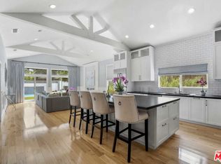 3774 Mound View Ave, Studio City, CA 91604