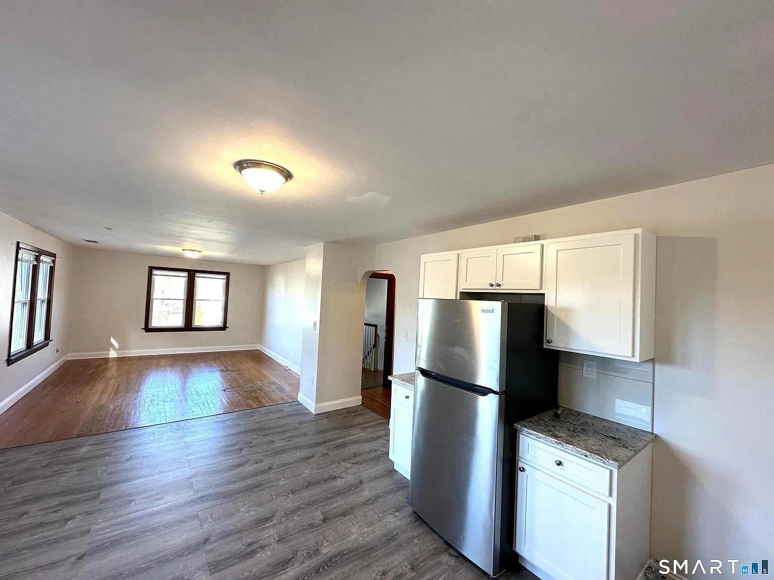 3 bed, 1.0 bath, 1296 sqft, $2,000 — Photo 4