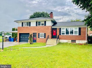 101 Pine Springs Blvd, York, PA 17408