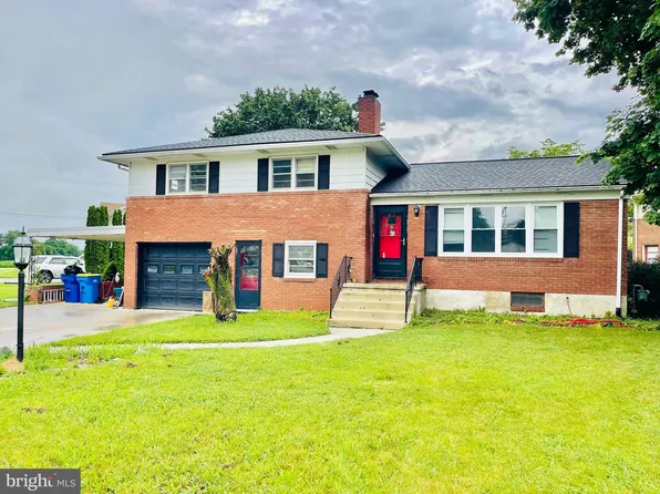 101 Pine Springs Blvd, York, PA 17408