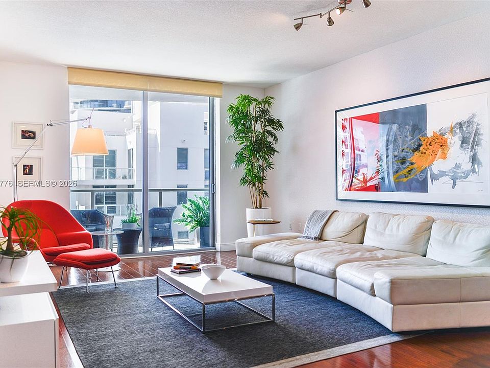 1st image of 1060 Brickell Ave APT 3515