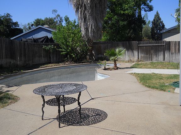2nd image of 7674 Pine Valley Dr