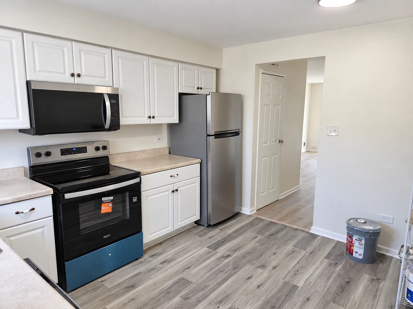 2 bed, 1000 sqft, $1,950 — Photo 2