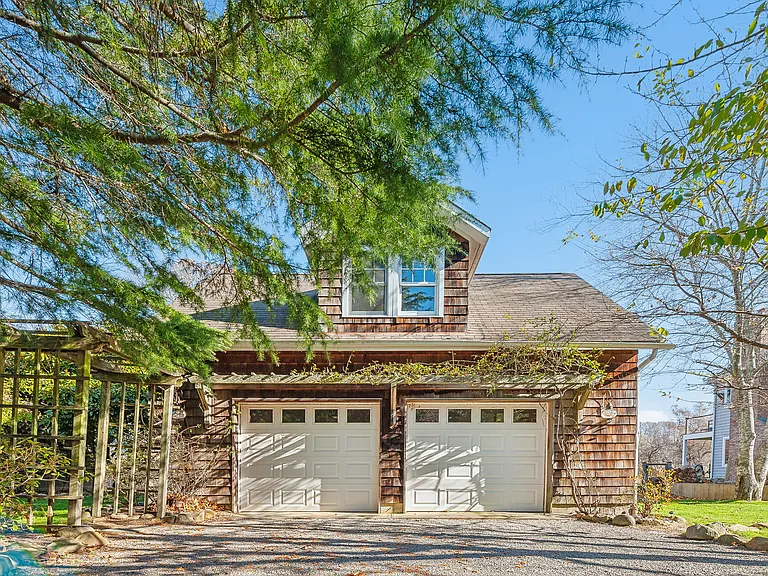 34 Maple Ln — Photo 12