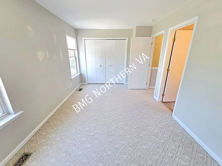 301 Bridle Crest Sq NE — Photo 14