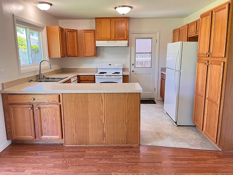 7129 Teasdale Ave — Photo 6