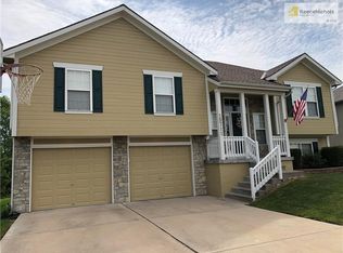 15711 Hight Ave, Belton, MO 64012