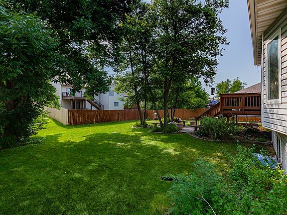 4th image of 7077 Ridgedale Ct