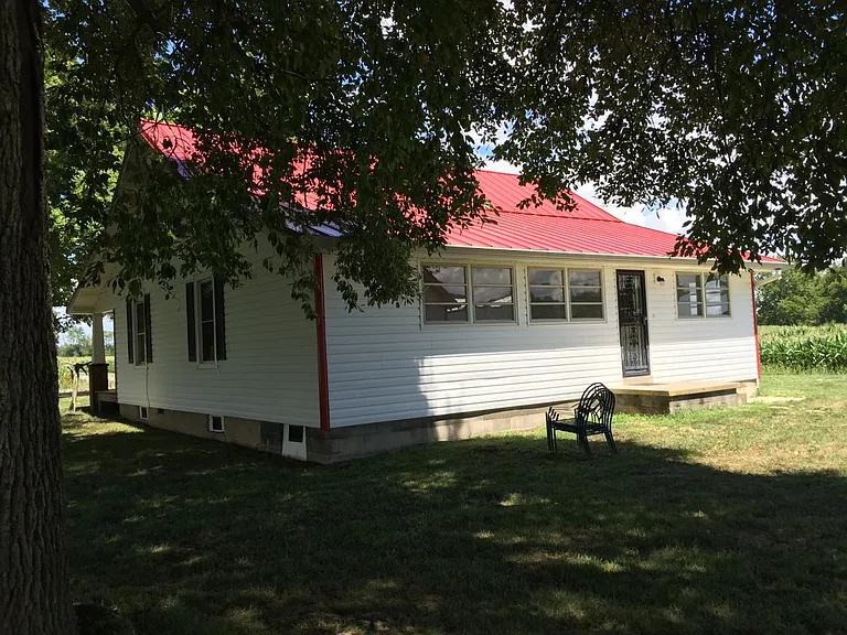 1705 Murray Bridge Rd — Photo 3