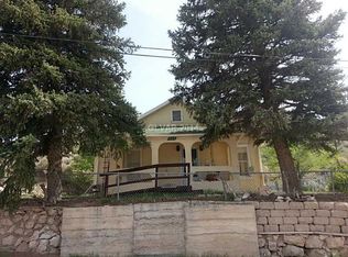 225 Hill St, Caliente, NV 89008