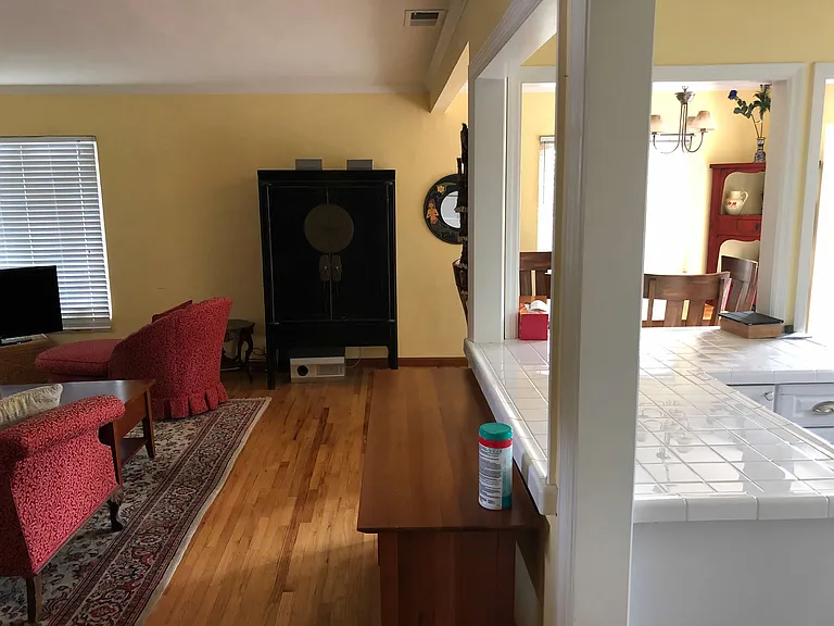 944 Johnson St — Photo 7