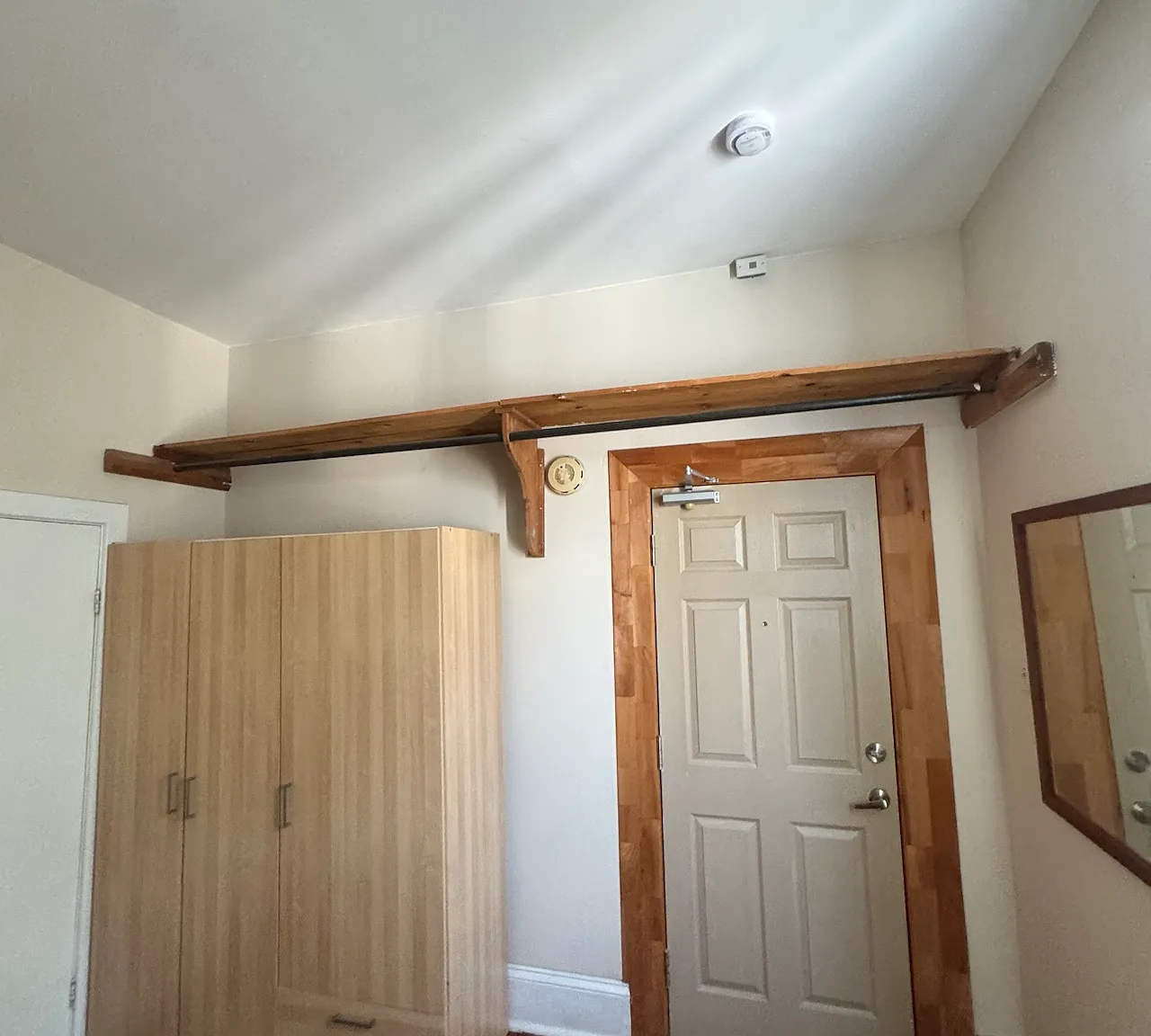 1 bed, 225 sqft, $855 — Photo 4