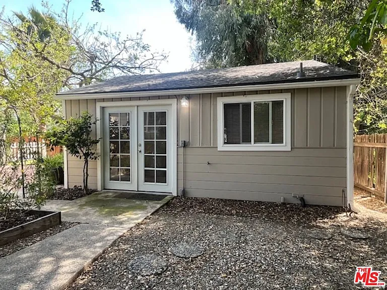 3708 Altura Ave — Photo 4