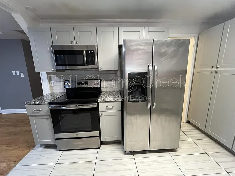 12517 E 31st Ave — Photo 10