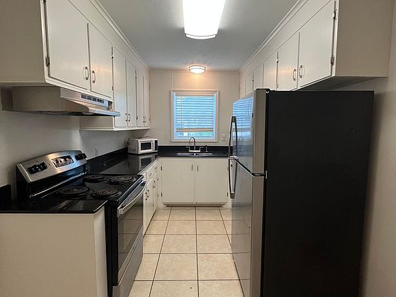 5th image of 525 Farquhar St