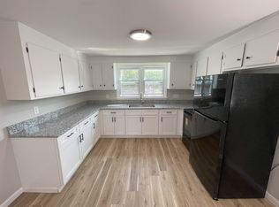 18 Norman St, Manchester, CT 06040