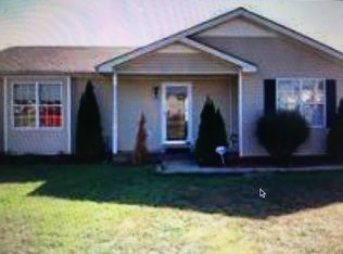 720 Carbondale Dr, Oak Grove, KY 42262
