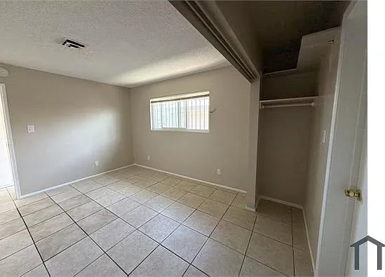 2 bed, $1,200 — Photo 4