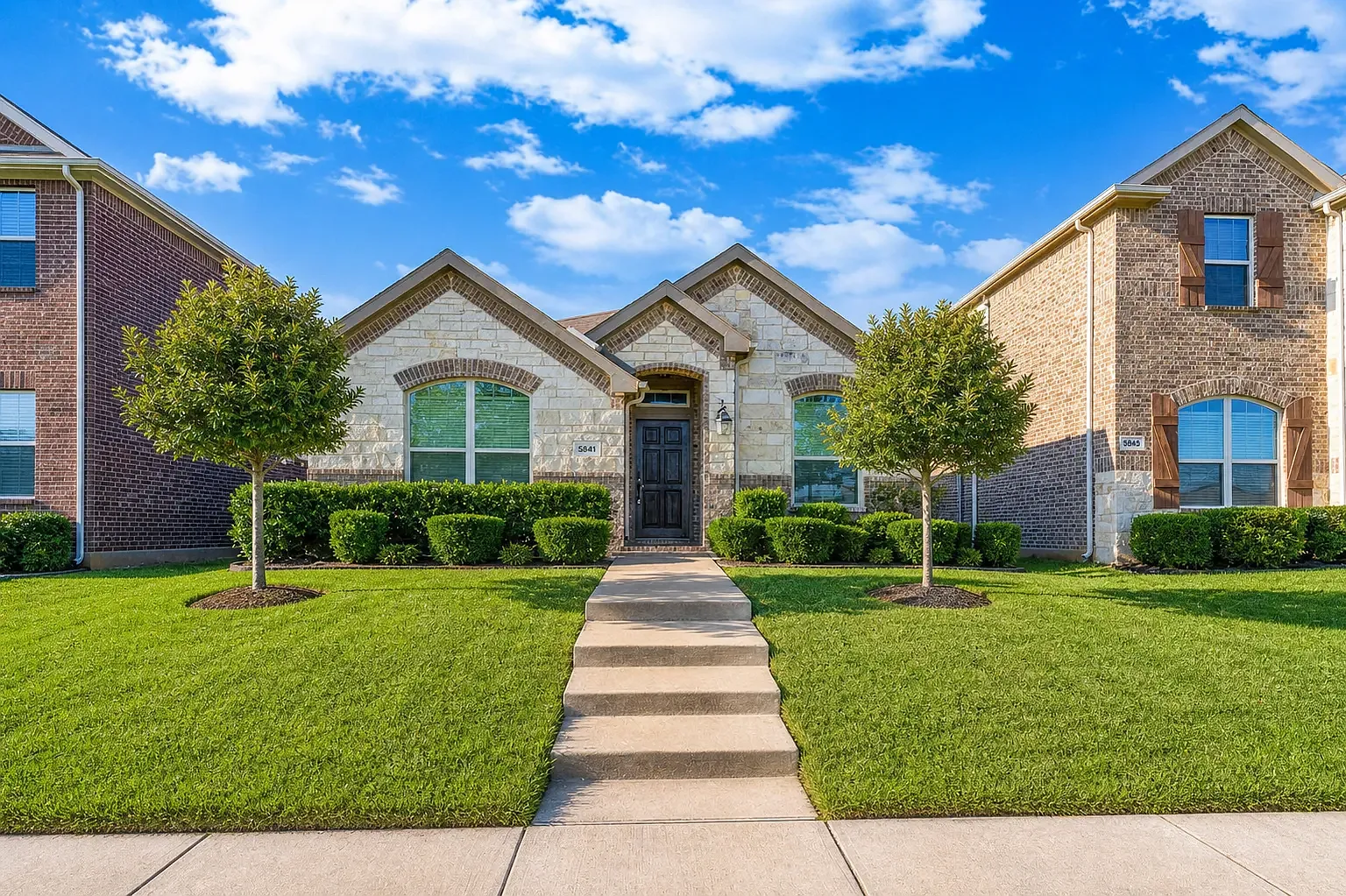 4 bed, 2.0 bath, 1549 sqft, $2,680 — Photo 1